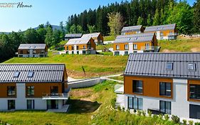 Wonder Home Myśliwska - Domki przy stoku Karpatka - na terenie kompleksu plac zabaw, zewnętrzna siłownia i sklep